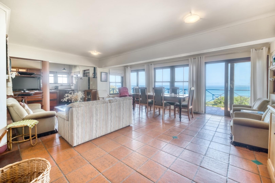 5 Bedroom Property for Sale in De Kelders Western Cape